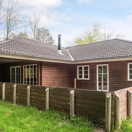 8 Person In Toftlund-by Traum *